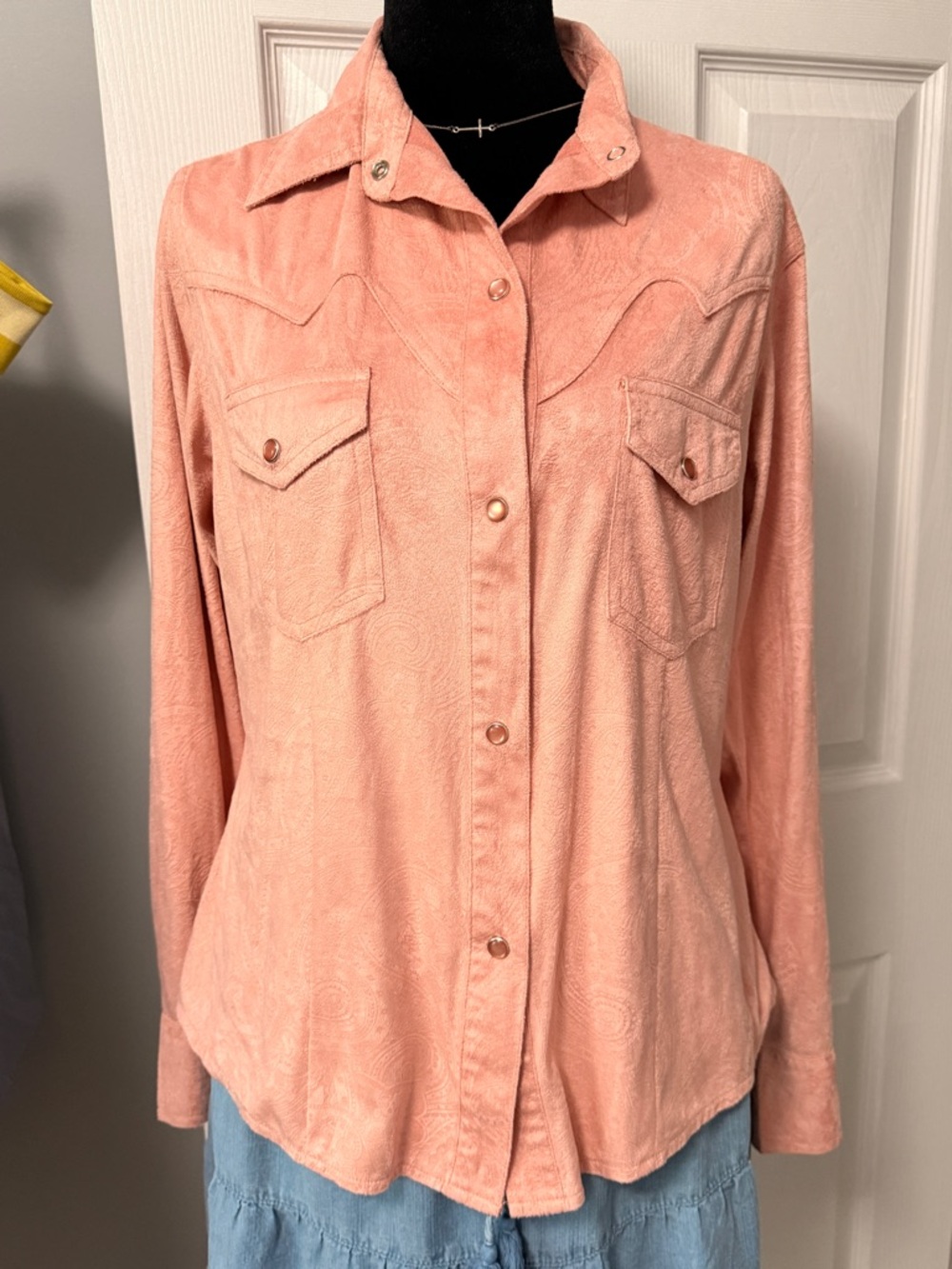 Outback Trading Co Peach Paisley Western Snap Shirt Medium Cowgirl Rodeo